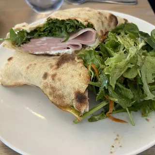 Panino con Mortadella Pizza Lunch