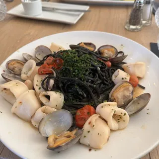 Tagliolini Neri Lunch