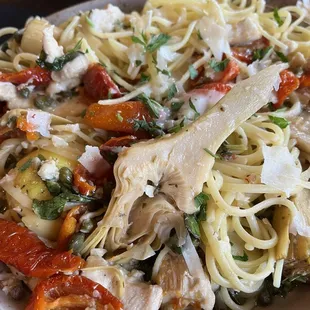 Chicken and artichoke pasta