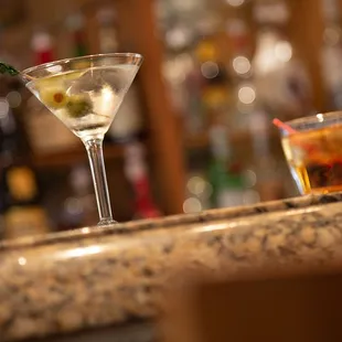 Olive&apos;s Lounge