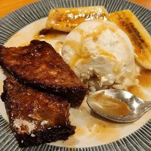 Bananas foster...really good.
