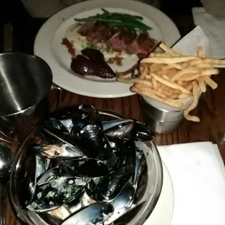 Moules Frite with Bleu Cheese