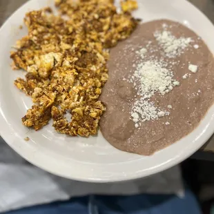 Chorizo con huevo plate, great flavor!