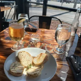 Garlic bread and homemade dip