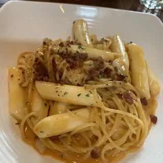 Creamy Ttok & Pasta Plate