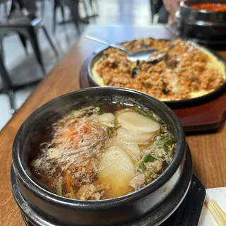 Bulgoki Soup (Rice Included)