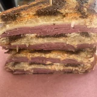 King Otter Sammich