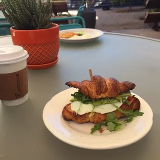 veggie breakfast sandwich