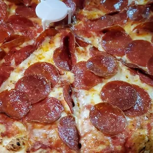 Double peperoni pizza