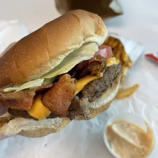 Bacon cheeseburger