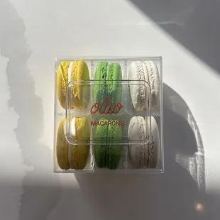 Lemon, Pistachio, Vanilla macarons