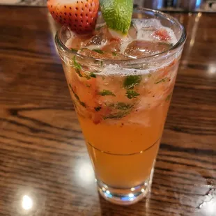 The customer service is excellent! If you go to the bar, have Chris make you a strawberry mojito, THE BEST!!!!!!