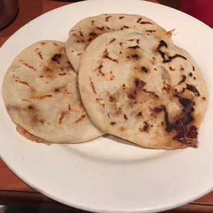 Pupusas Revueltas