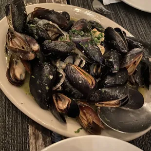 Steamed Mussels