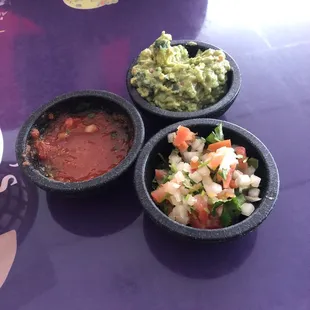 Salsa, pico de gallo, guacamole