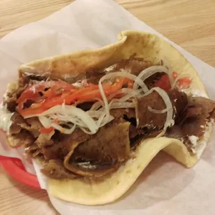 Close up of the super gyro.