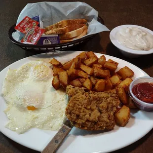Country Fried Steak w/gravy on the side