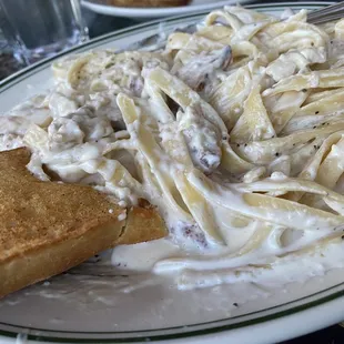 Fettuccine Alfredo with Chicken