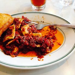 Cheese ravioli w/marinara and a puddle of grease.  Yuck.