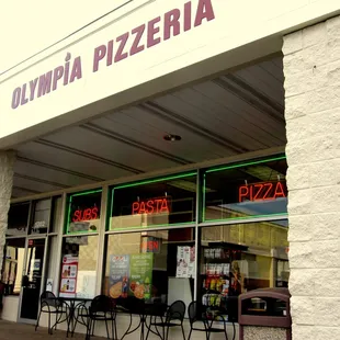 Olympia Pizzeria (exterior)