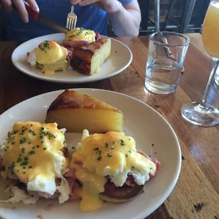 Sweetheart Ham Benedict