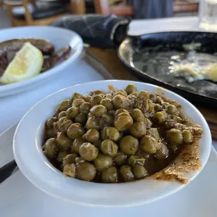 Greek peas