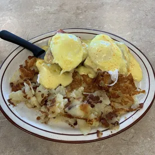 Eggs Benny With Homefries!  Outstanding!