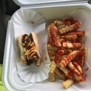 Chill hot dog(really a Vienna sausage) and fries