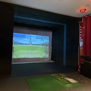 Golf simulation