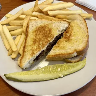 Patty Melt w/fries and pickle
