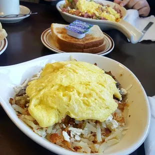 Greek skillet for me, olympic skillet for him. With rye toast