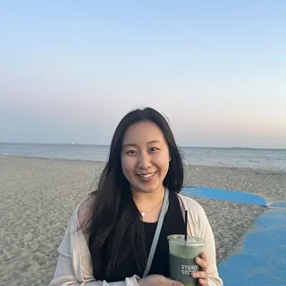 Ryoung K.