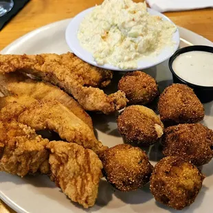 A delicious low chloresreral lunch! My MD would have been proud! :-}