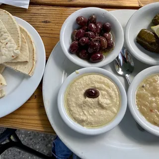 HUMMUS
