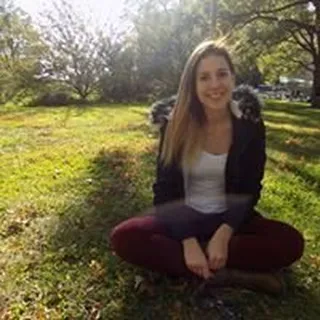 Alejandra R.