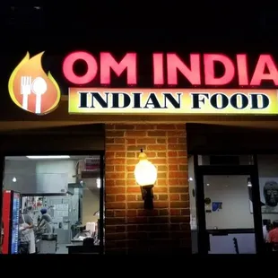 Fantastic food &amp; friendly staff. Same owners as Delhi palace (Silverton). Give this place a shot or Delhi Palace if in Silverton area.