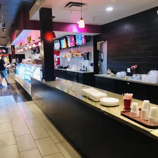 sushi and sashimi, interior
