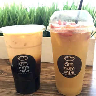 (L) Thai tea with boba, (R) Mixed fruit tea