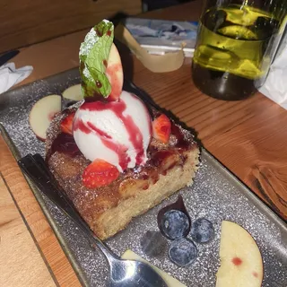 Apple Cobbler Cake