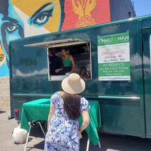 Omao Man... I mean Oh man!!! Did you have to stick your behind in front of my camera???