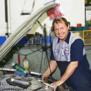 Meet Our Friendly ASE Certified Technician Who Can Help You With Your Honda &amp; Acura Service and Repair.
