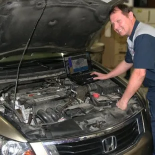Meet Our Friendly ASE Certified Technician Who Can Help You With Your Honda &amp; Acura Service and Repair.