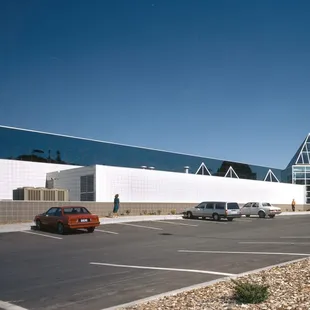 Exterior of Milton R. Abrahams Branch