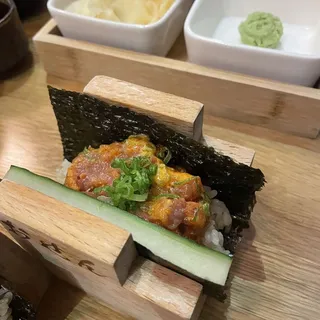Spicy Salmon Hand Roll