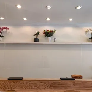 Omakase sushi bar