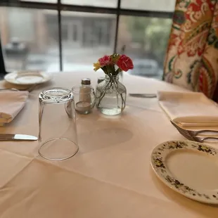 upstairs dining area window table