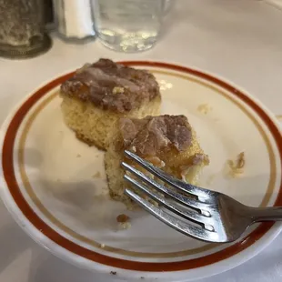 Warm complimentary coffee cakes (brunch)