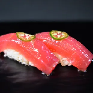 Tuna Meyer Fusion Nigiri