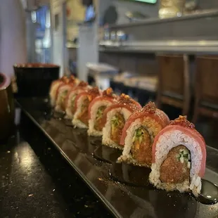 spicy garlic crunch roll