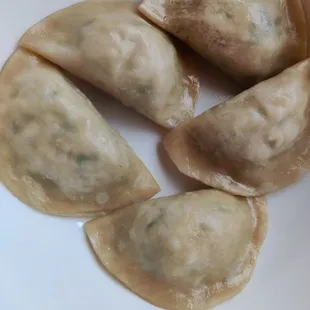 Defrost the Mandoo before frying it